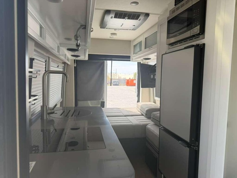 Ford Transit Cargo Van Vehicle Full-screen Gallery Image 17