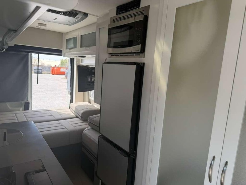 Ford Transit Cargo Van Vehicle Full-screen Gallery Image 18