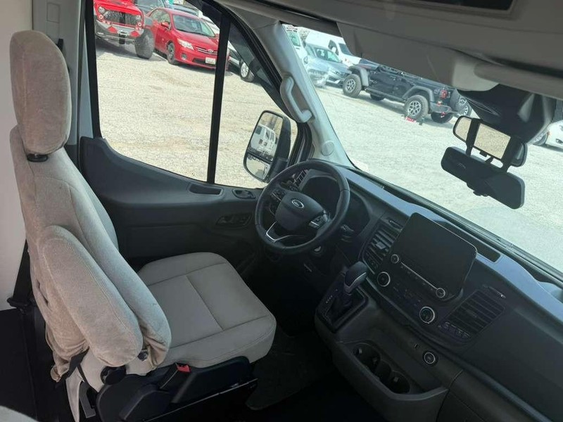 Ford Transit Cargo Van Vehicle Full-screen Gallery Image 21