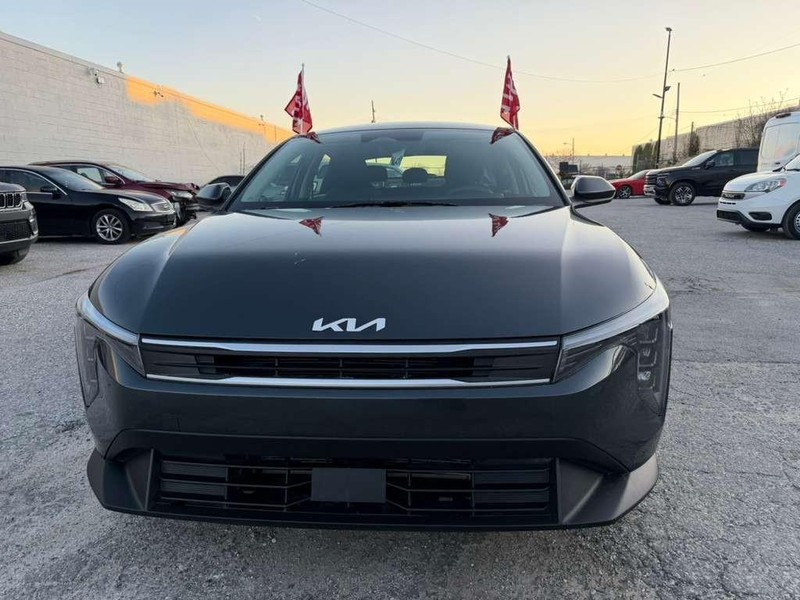 Kia K4 Vehicle Full-screen Gallery Image 6