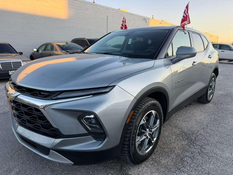 Chevrolet Blazer Vehicle Full-screen Gallery Image 2