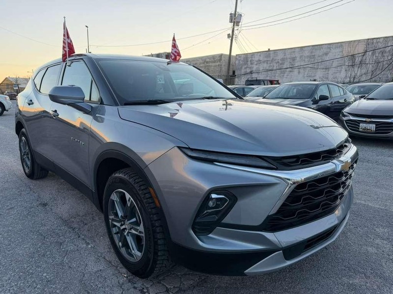 Chevrolet Blazer Vehicle Full-screen Gallery Image 4