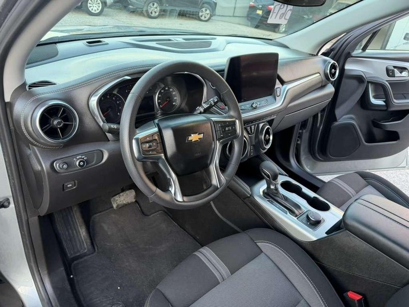 Chevrolet Blazer Vehicle Full-screen Gallery Image 22