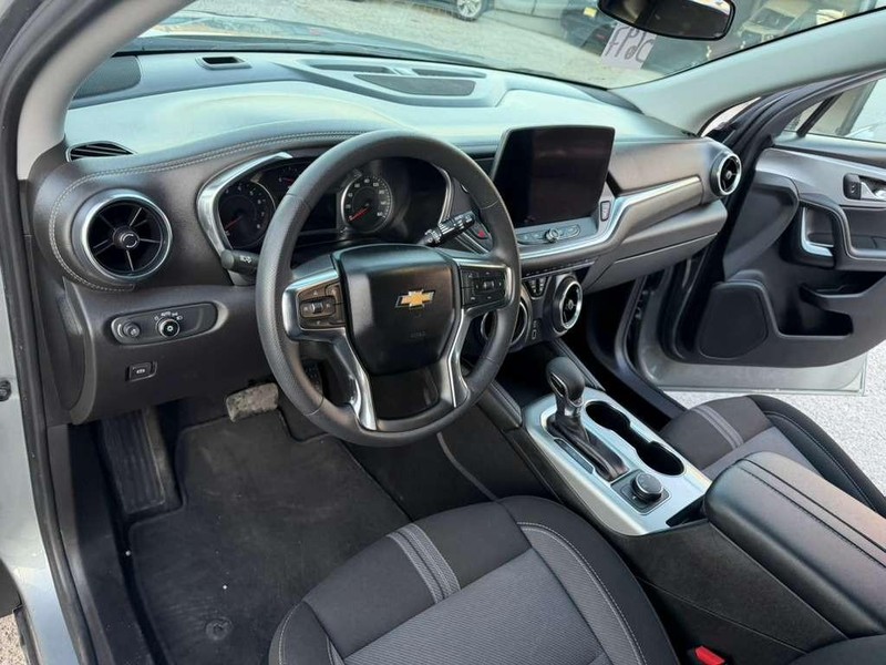 Chevrolet Blazer Vehicle Full-screen Gallery Image 24