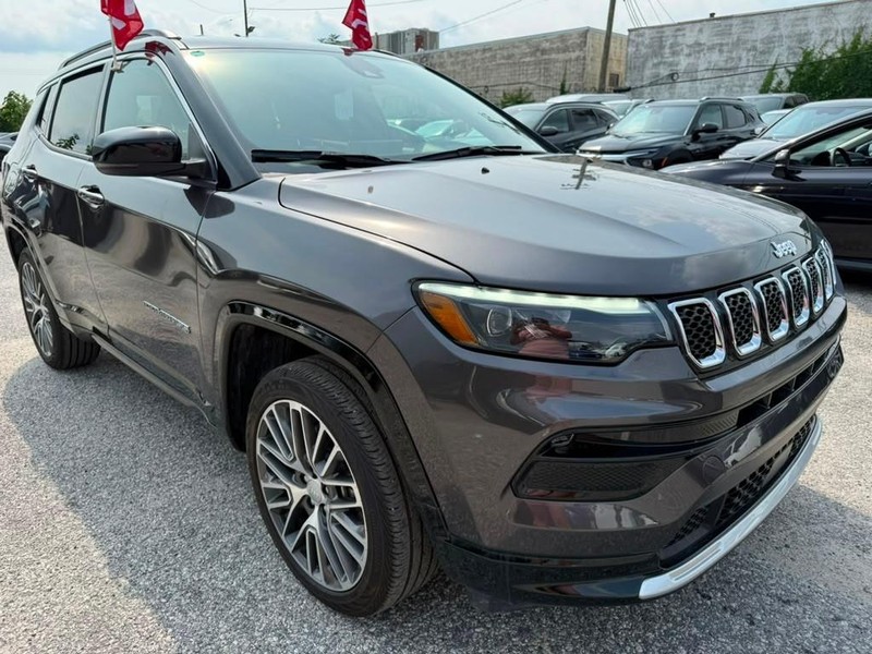 Jeep Compass Vehicle Full-screen Gallery Image 5