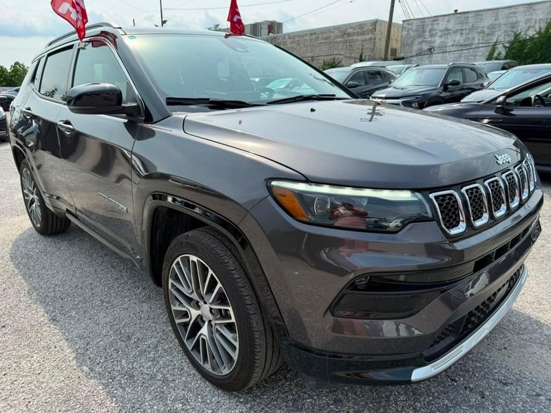 Jeep Compass Vehicle Full-screen Gallery Image 6