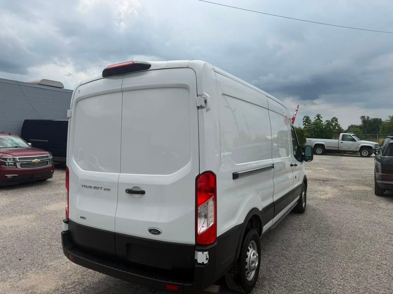 Ford Transit Cargo Van Vehicle Full-screen Gallery Image 11