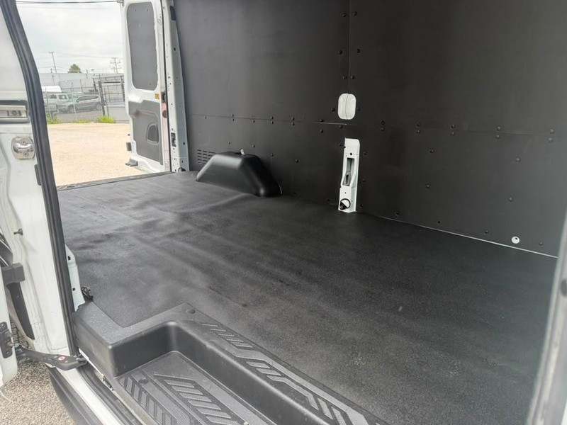 Ford Transit Cargo Van Vehicle Full-screen Gallery Image 16