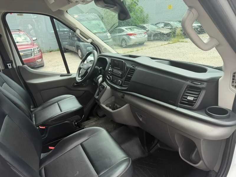 Ford Transit Cargo Van Vehicle Full-screen Gallery Image 19