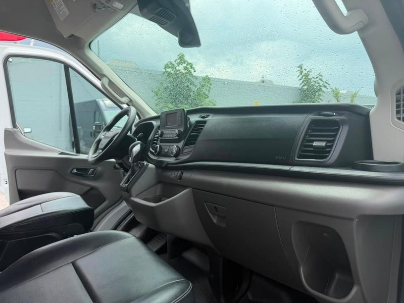 Ford Transit Cargo Van Vehicle Full-screen Gallery Image 20