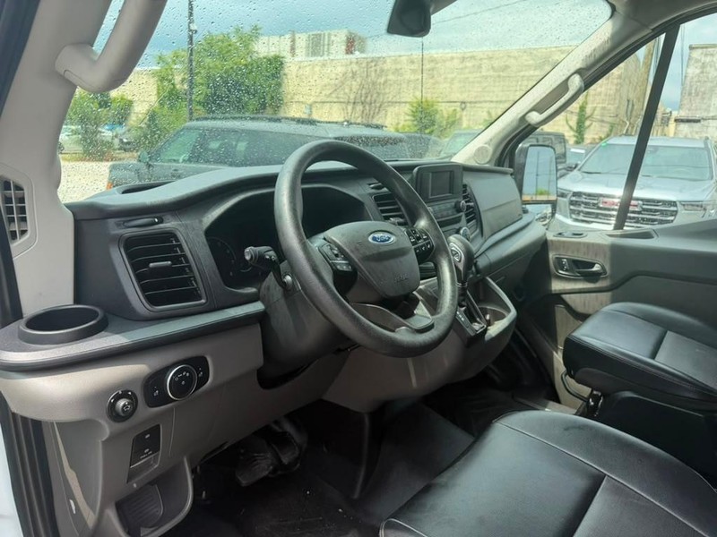 Ford Transit Cargo Van Vehicle Full-screen Gallery Image 23
