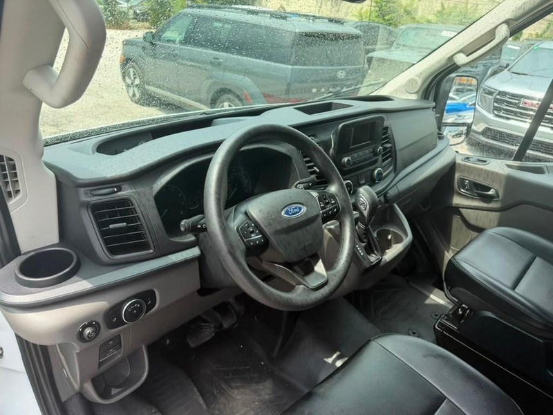 Ford Transit Cargo Van Vehicle Full-screen Gallery Image 26