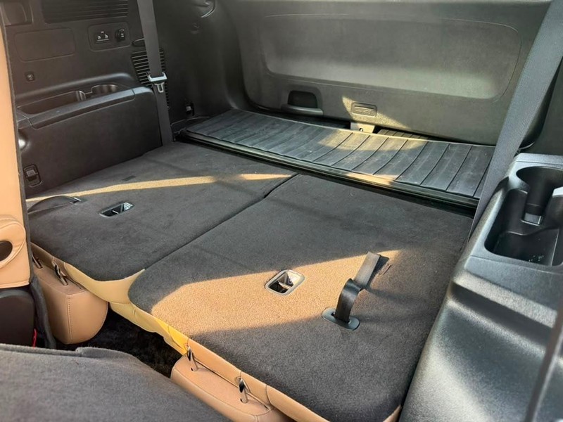 Kia Sorento Vehicle Full-screen Gallery Image 17