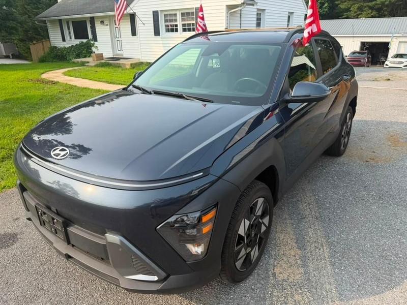 Hyundai Kona Vehicle Full-screen Gallery Image 5