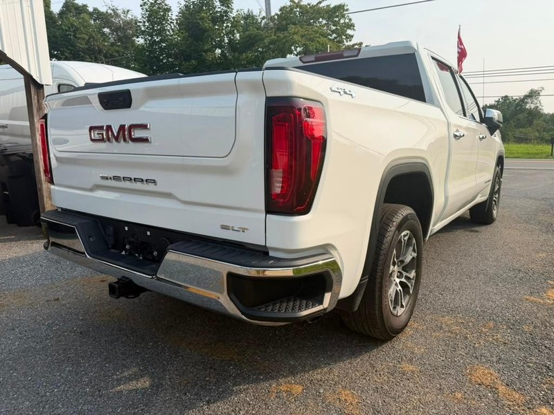 GMC Sierra 1500 Vehicle Full-screen Gallery Image 7