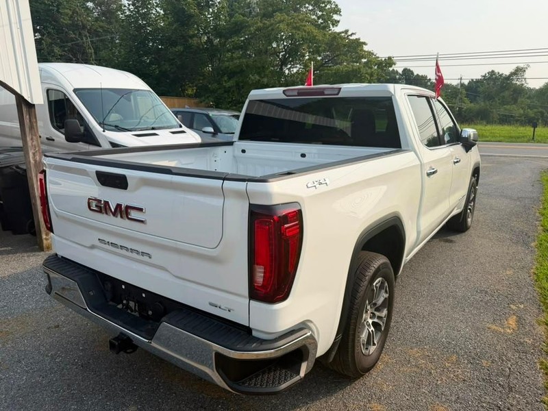 GMC Sierra 1500 Vehicle Full-screen Gallery Image 8