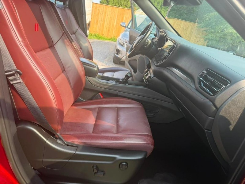 Dodge Durango Vehicle Full-screen Gallery Image 19