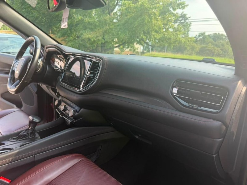 Dodge Durango Vehicle Full-screen Gallery Image 21
