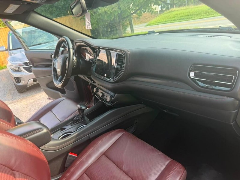 Dodge Durango Vehicle Full-screen Gallery Image 22