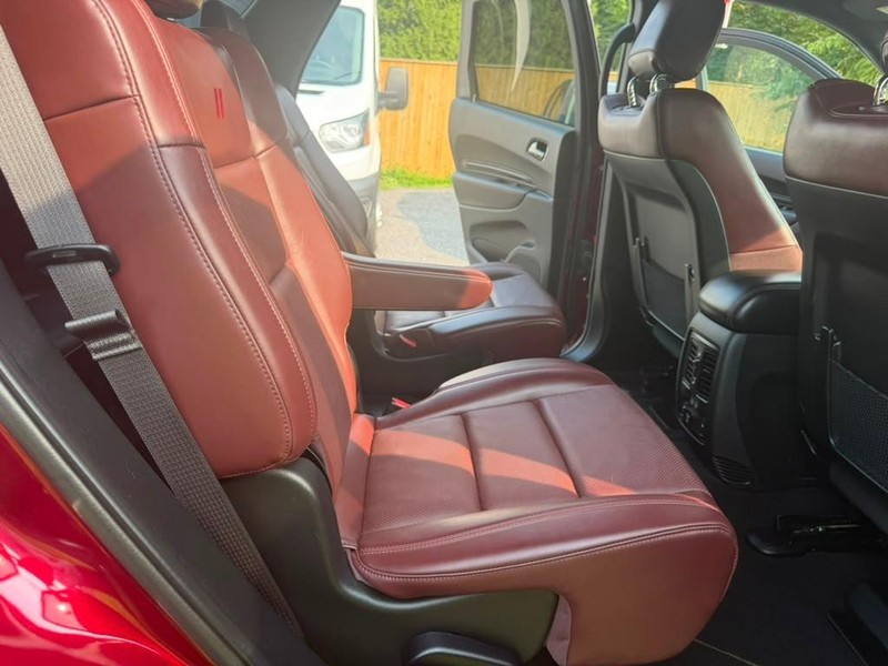 Dodge Durango Vehicle Full-screen Gallery Image 23