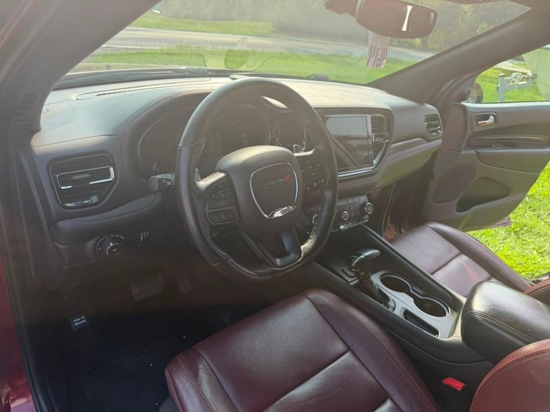 Dodge Durango Vehicle Full-screen Gallery Image 24