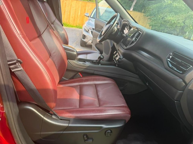 Dodge Durango Vehicle Full-screen Gallery Image 29