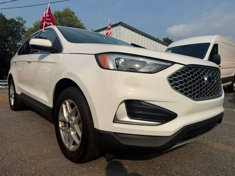 Ford Edge Vehicle Full-screen Gallery Image 8