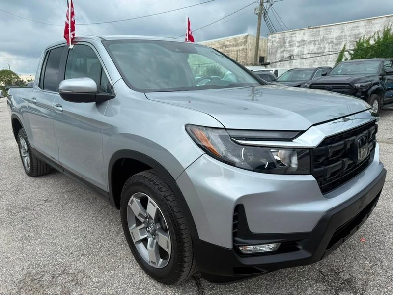 Honda Ridgeline Vehicle Full-screen Gallery Image 8
