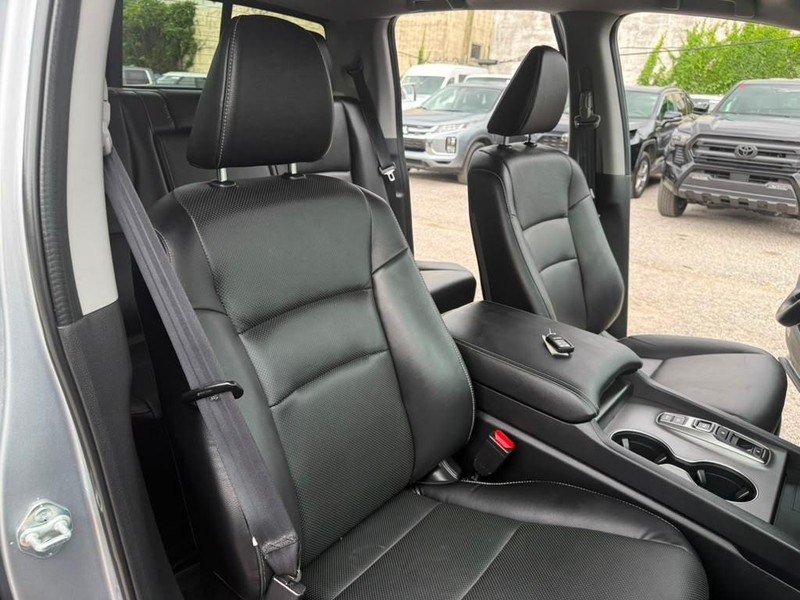 Honda Ridgeline Vehicle Full-screen Gallery Image 26