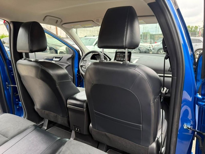 Mitsubishi Eclipse Cross Vehicle Full-screen Gallery Image 20