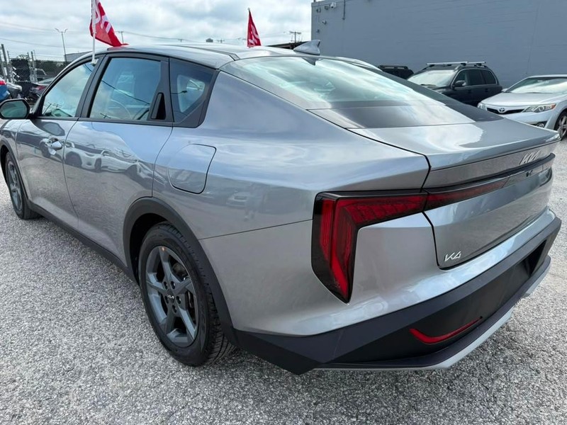 Kia K4 Vehicle Full-screen Gallery Image 9
