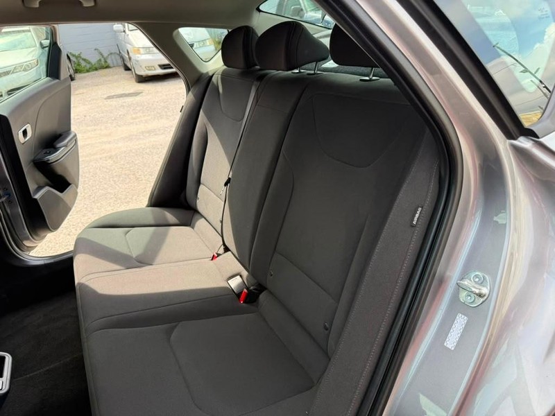 Kia K4 Vehicle Full-screen Gallery Image 15