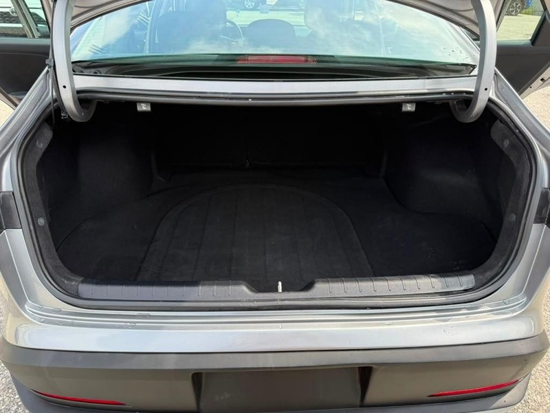 Kia K4 Vehicle Full-screen Gallery Image 16