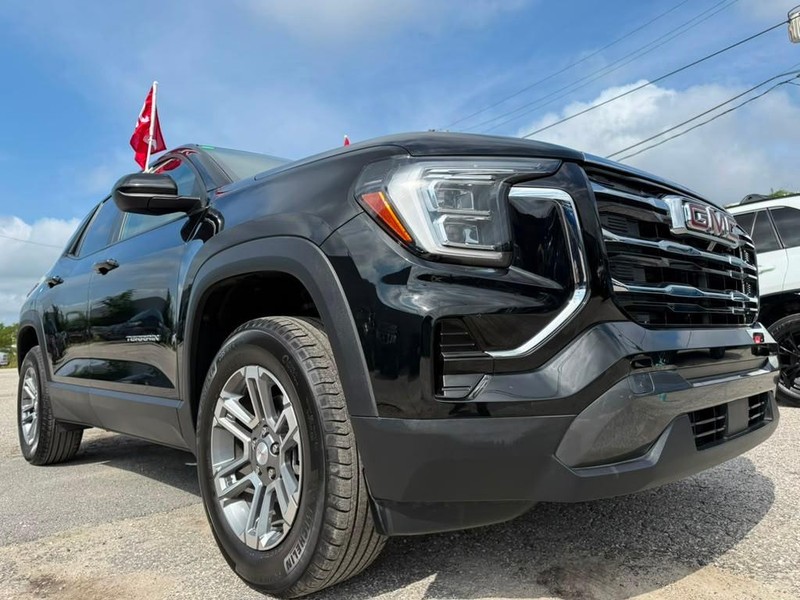 GMC Terrain Vehicle Full-screen Gallery Image 5