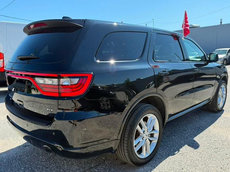 Dodge Durango Vehicle Full-screen Gallery Image 7
