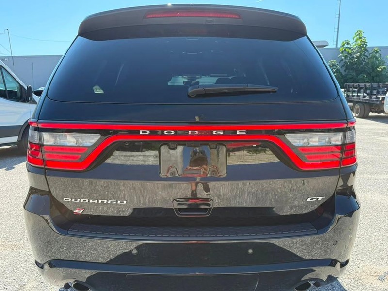 Dodge Durango Vehicle Full-screen Gallery Image 9