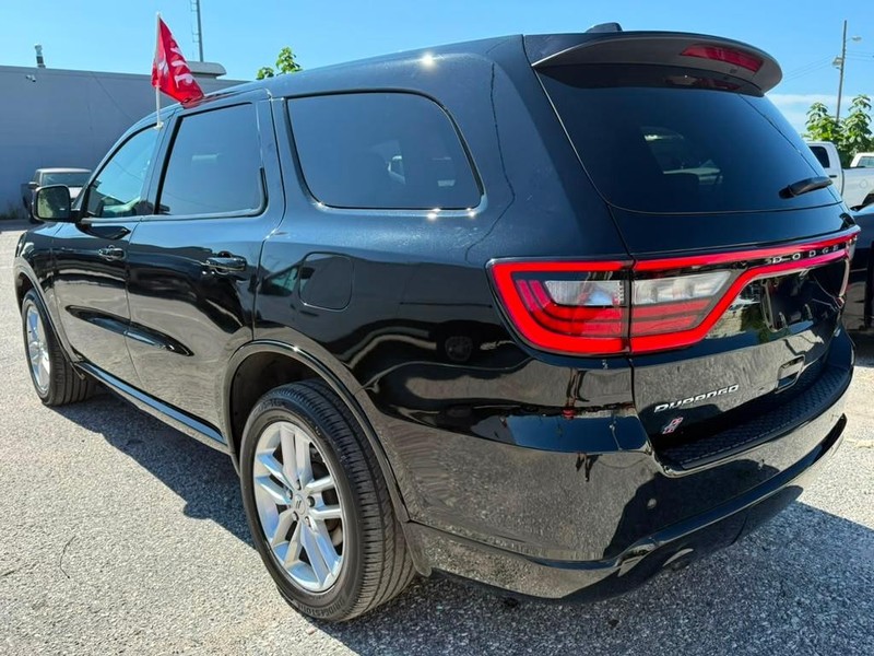 Dodge Durango Vehicle Full-screen Gallery Image 11