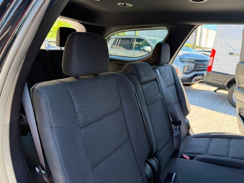 Dodge Durango Vehicle Full-screen Gallery Image 18