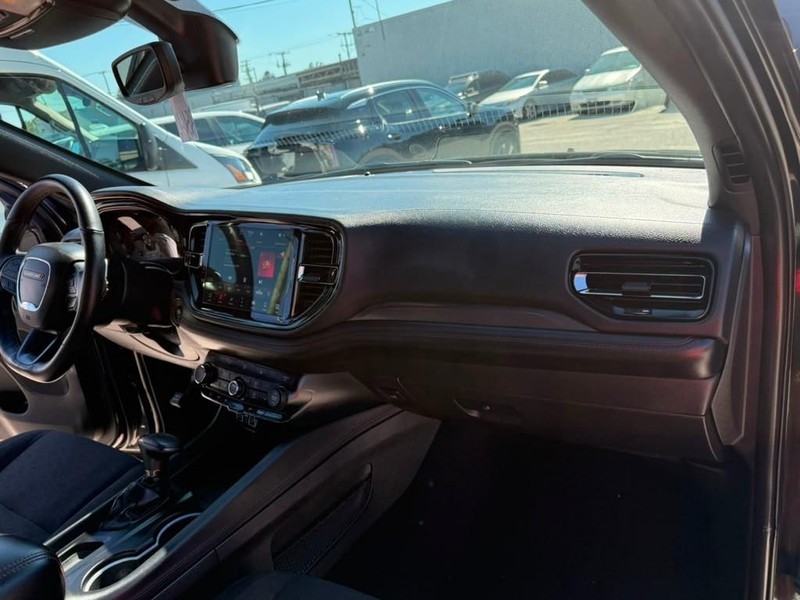 Dodge Durango Vehicle Full-screen Gallery Image 19