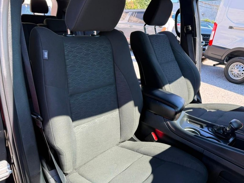 Dodge Durango Vehicle Full-screen Gallery Image 21