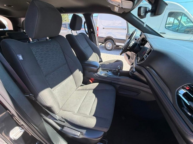 Dodge Durango Vehicle Full-screen Gallery Image 22