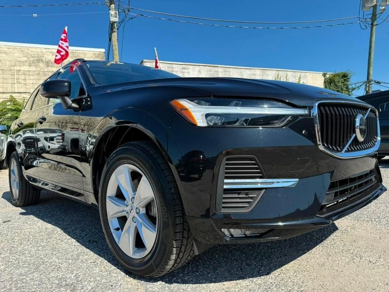 Volvo XC60 Vehicle Full-screen Gallery Image 5