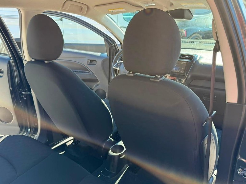 Mitsubishi Mirage Vehicle Full-screen Gallery Image 19