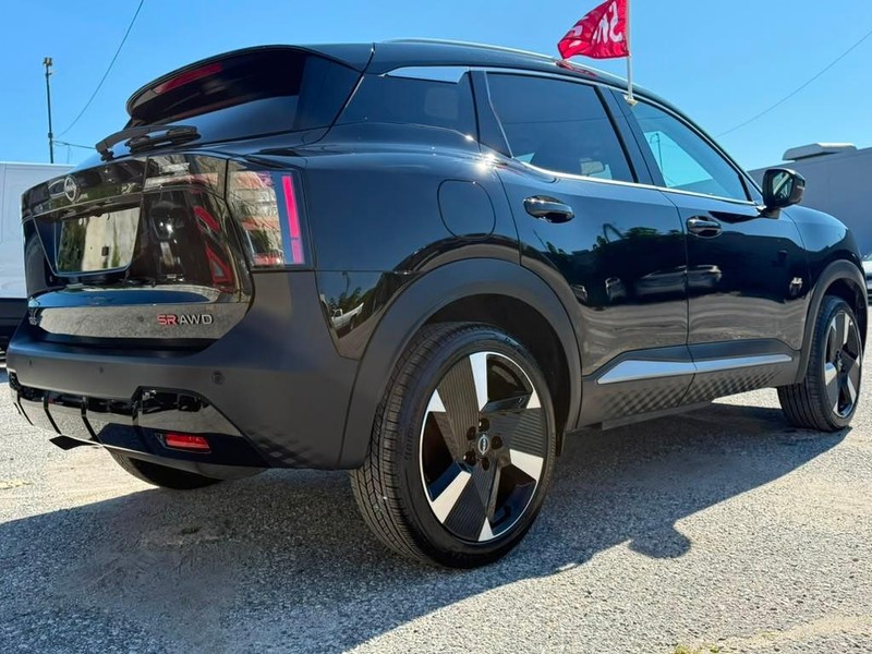Nissan Kicks Vehicle Full-screen Gallery Image 8