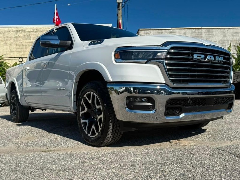 Ram 1500 Vehicle Full-screen Gallery Image 6