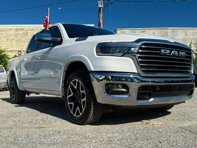 Ram 1500 Vehicle Full-screen Gallery Image 10