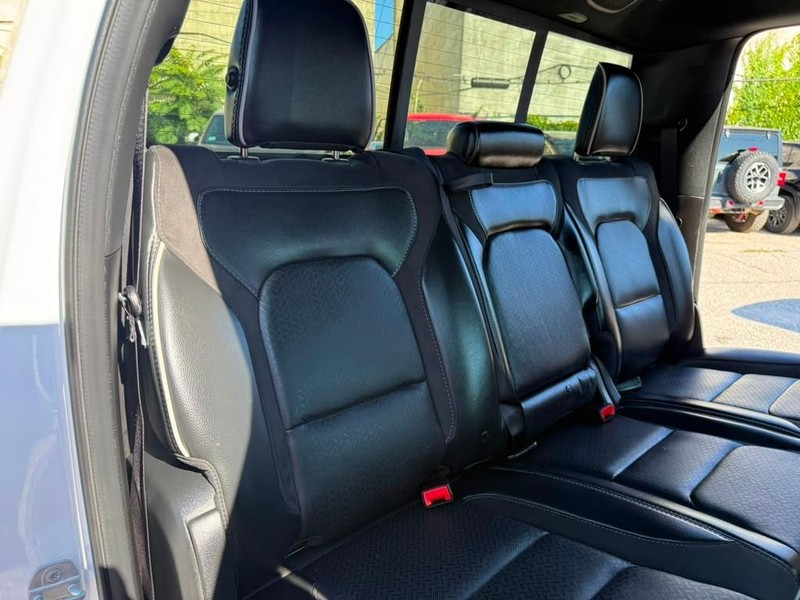 Ram 1500 Vehicle Full-screen Gallery Image 26