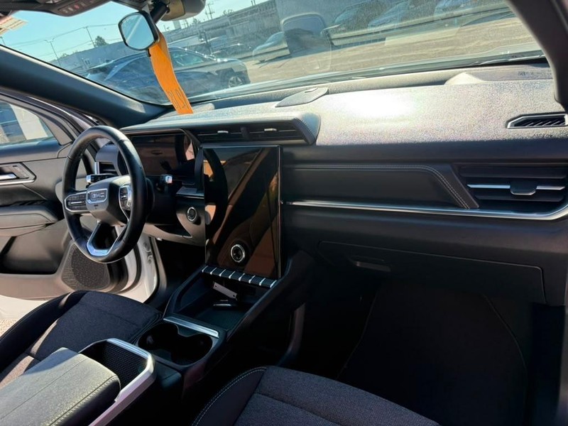 GMC Terrain Vehicle Full-screen Gallery Image 21