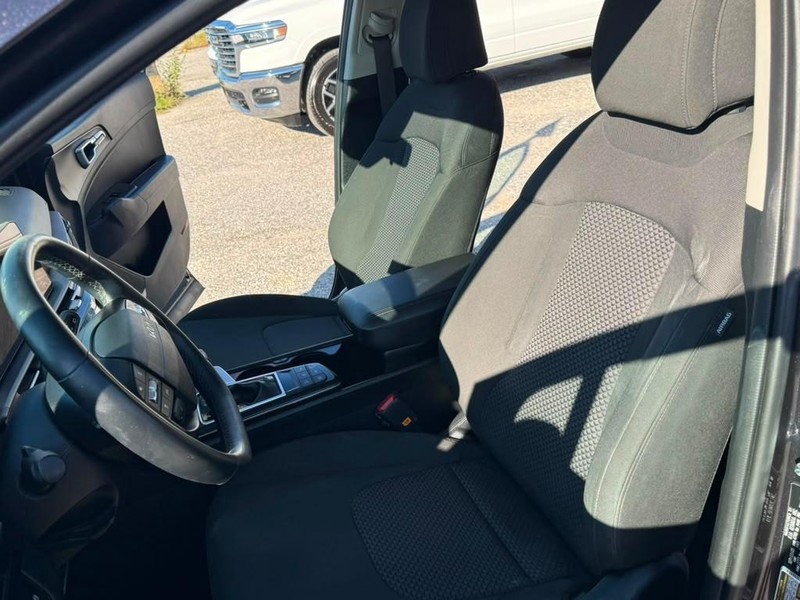 Kia Sportage Vehicle Full-screen Gallery Image 14