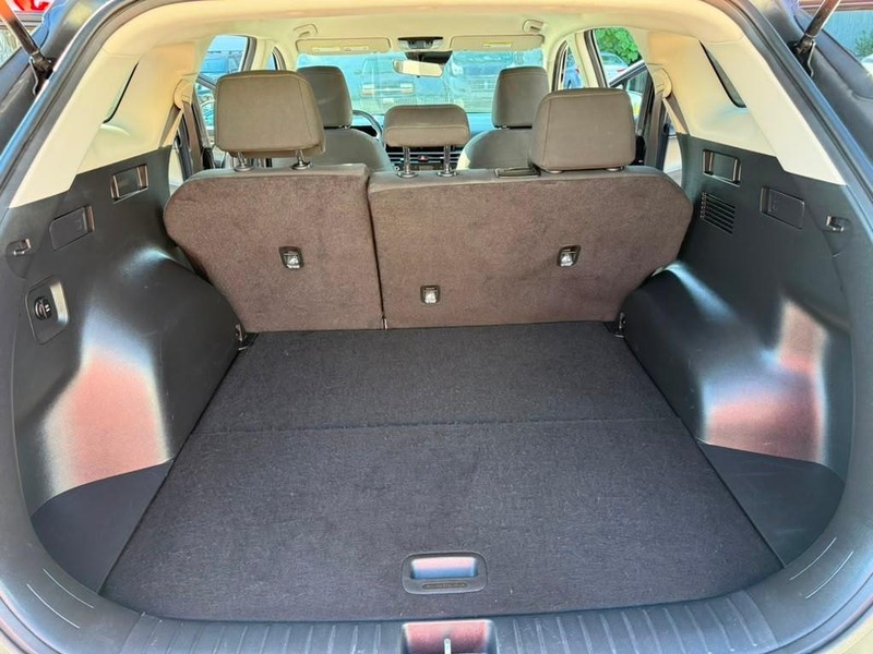 Kia Sportage Vehicle Full-screen Gallery Image 21
